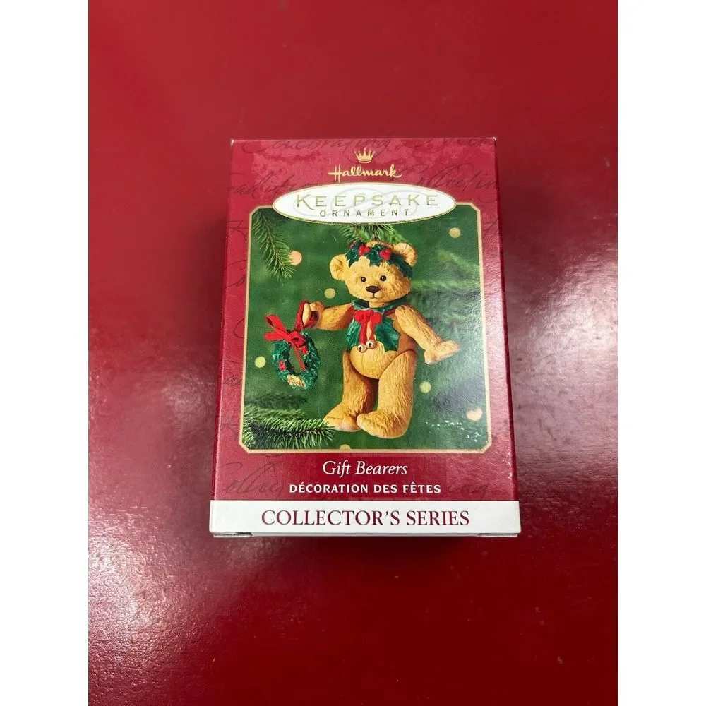 2001 Hallmark Keepsake Christmas Ornament Gift Bearers‎ Collector's Series #3